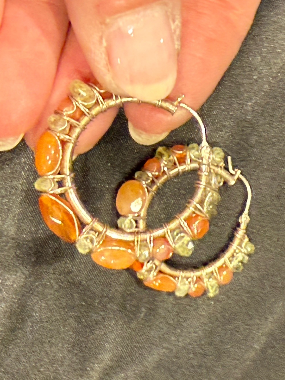 Boho Wire Wrapped Hoop Earrings Orange Carnelian & Peridot Crystals Silver Tone - Picture 8 of 8